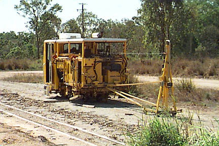Track alignment machine